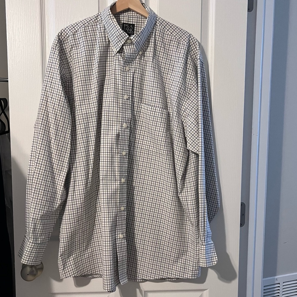 Jos. A. Banks button down shirt